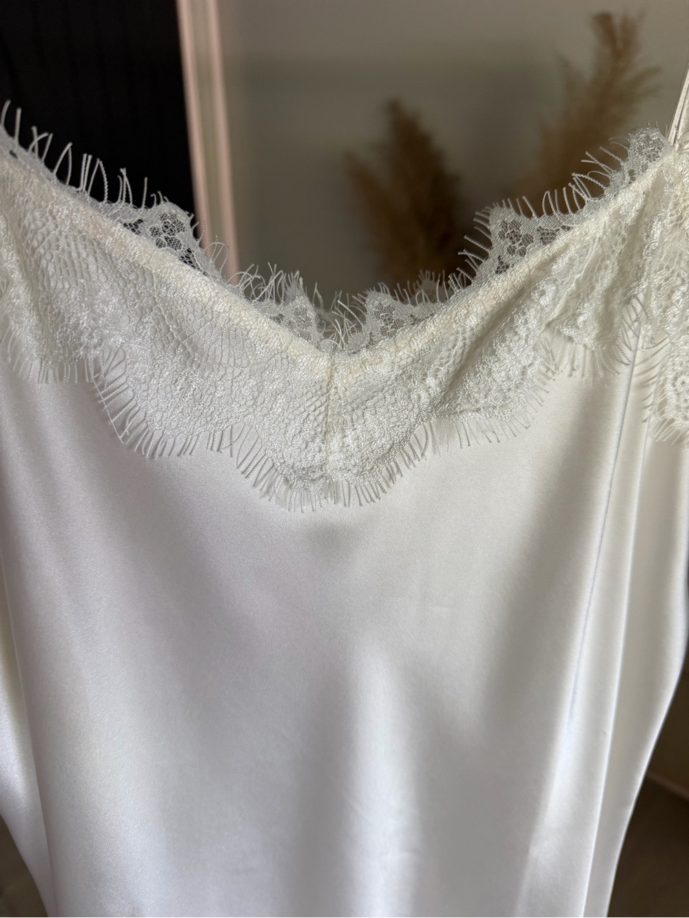 Lily Silk 100% silk lace trim camisole / creamy white / size M runs small - Picture 8 of 11